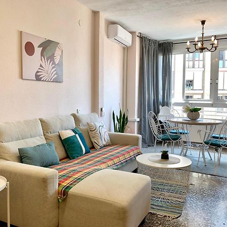 Centrally-Located, Spacious Flat At Historic Centre & Short Walk To Beach Alicante Kültér fotó